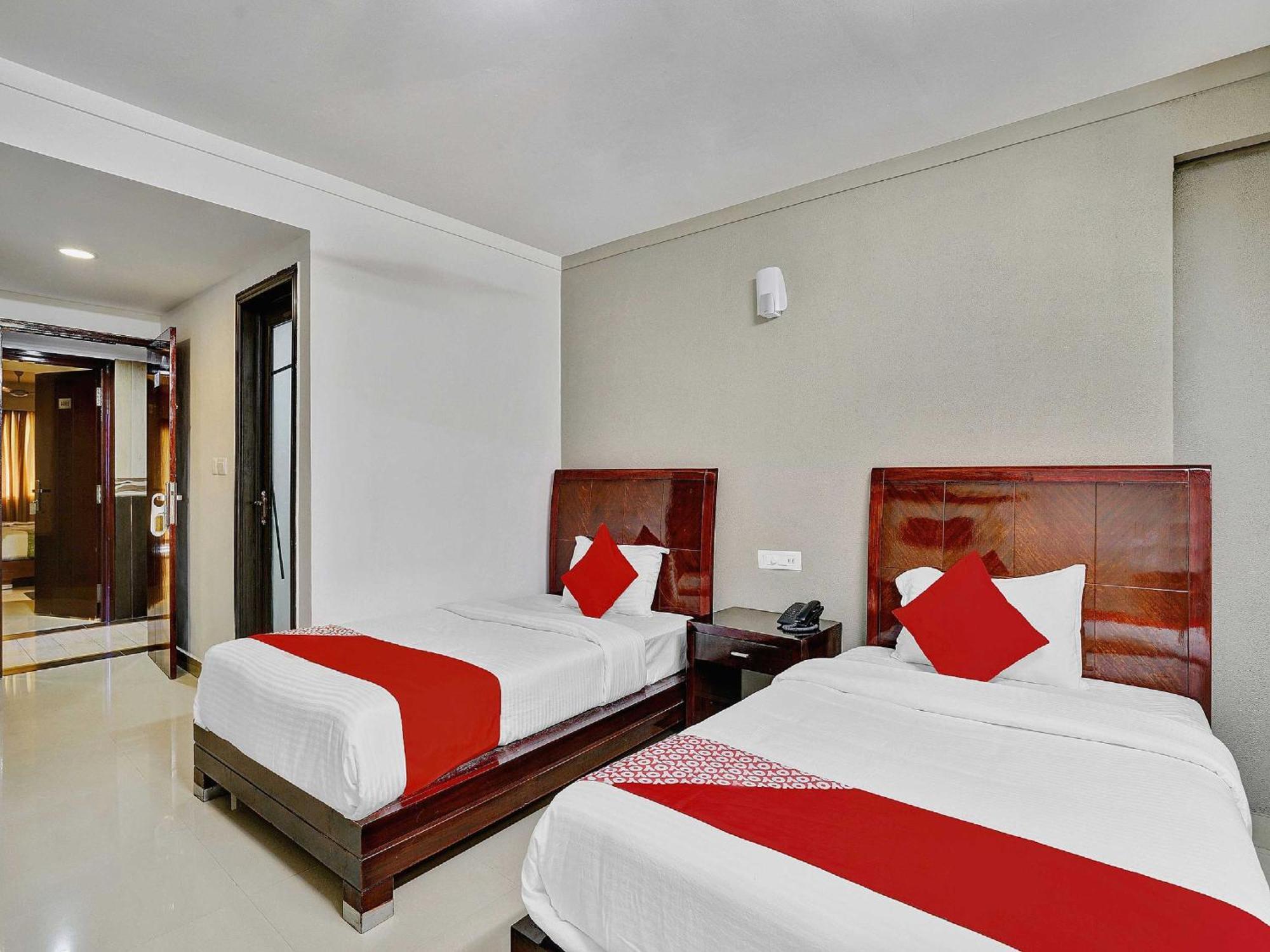 Hotel O Aec Residency Mararikulam Luaran gambar