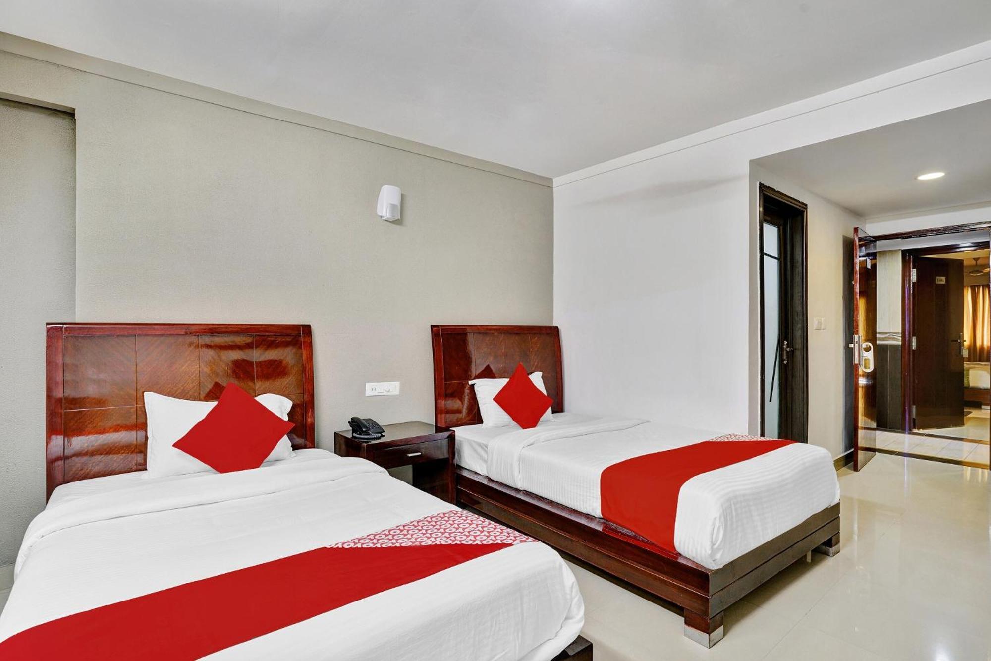 Hotel O Aec Residency Mararikulam Luaran gambar