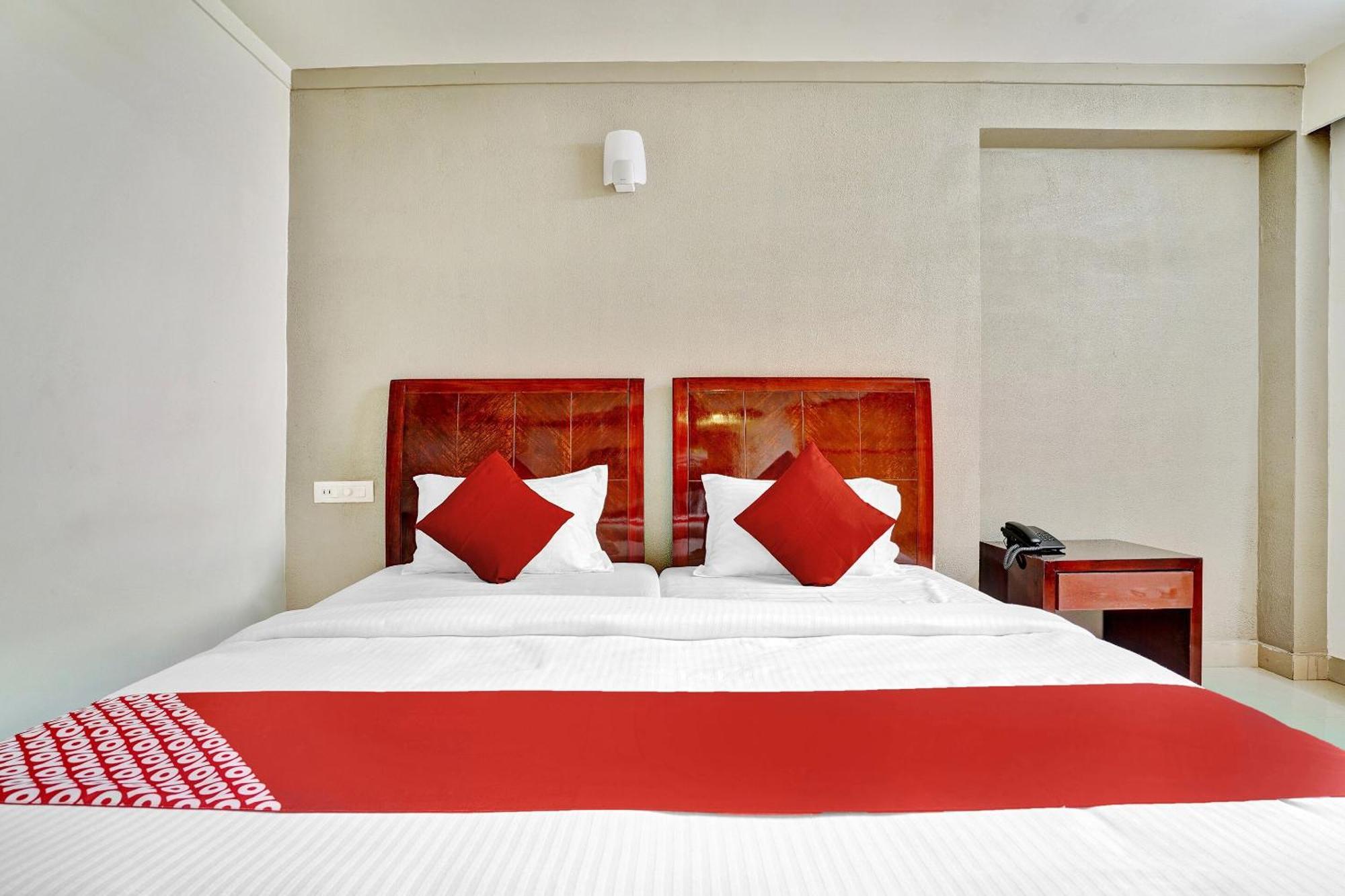 Hotel O Aec Residency Mararikulam Luaran gambar